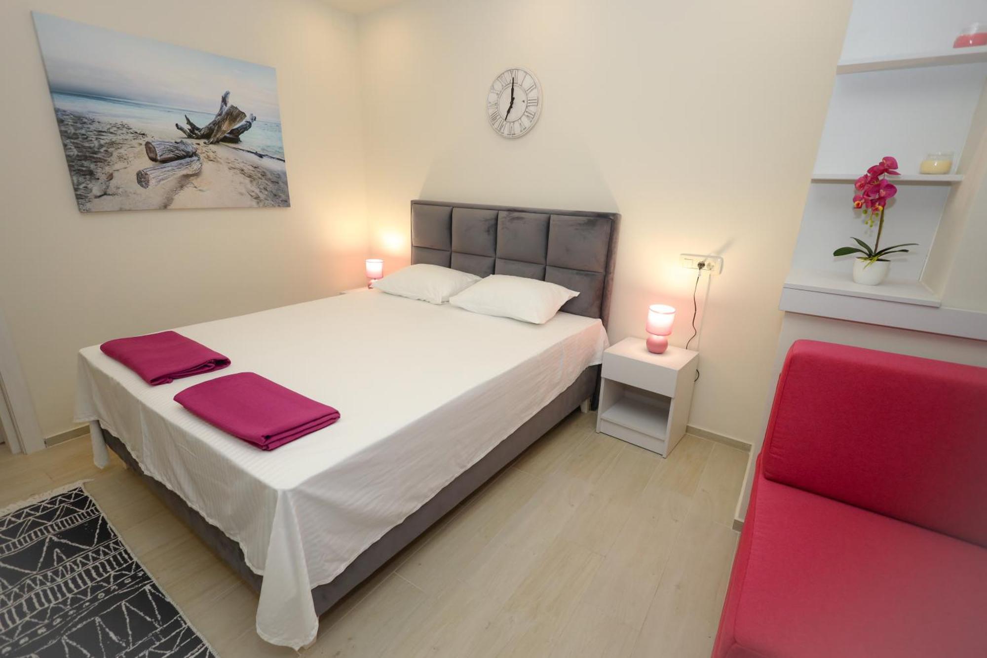 Apartments Milanovic Херцег Нови Екстериор снимка