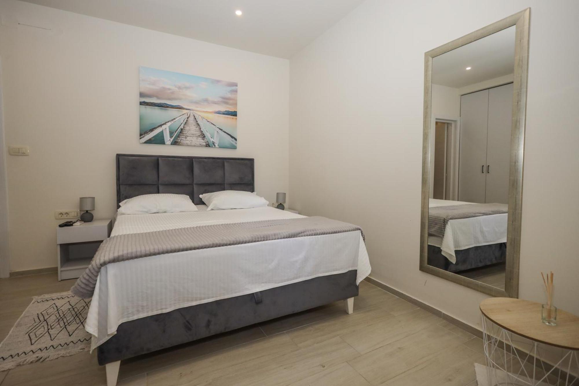 Apartments Milanovic Херцег Нови Стая снимка