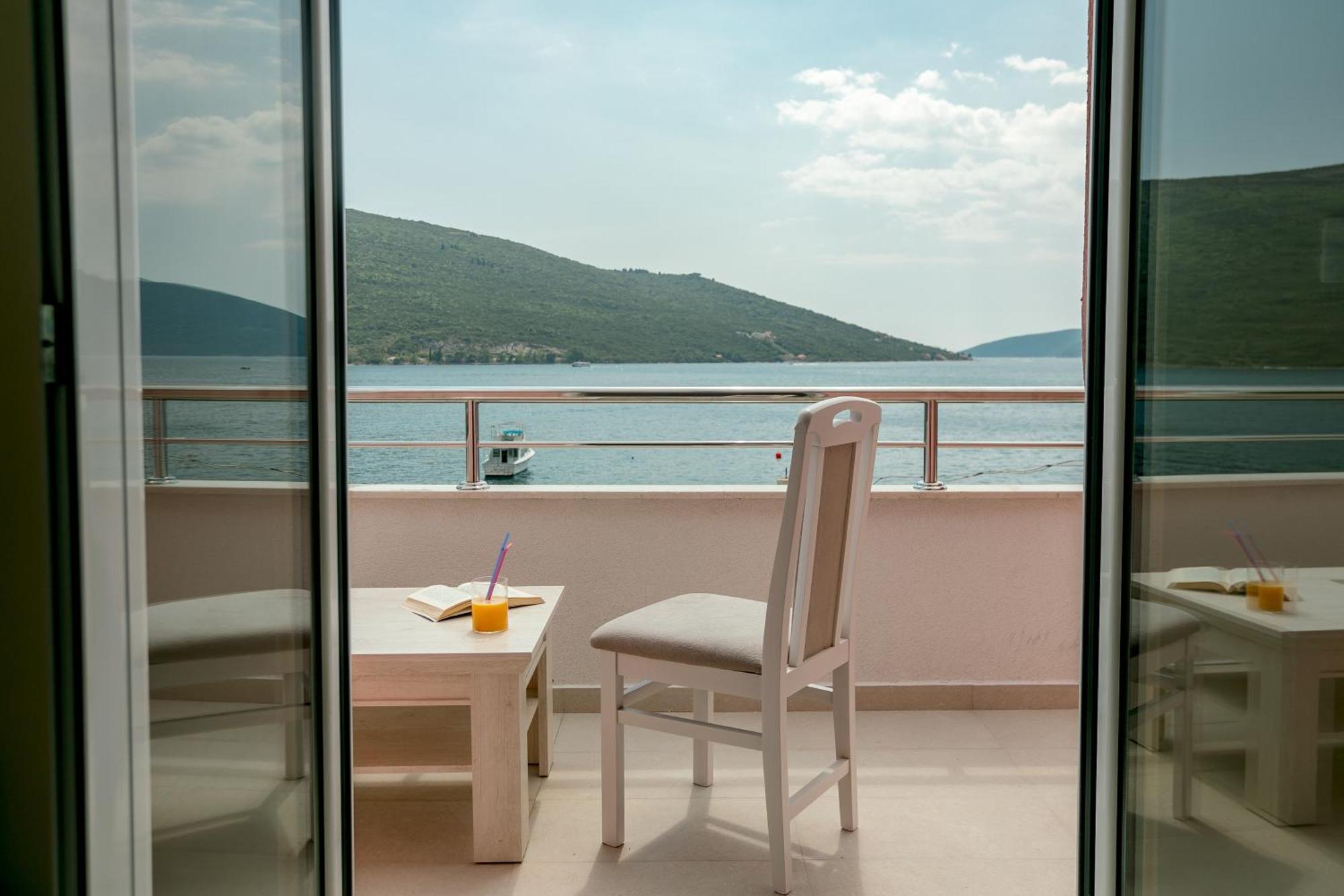 Apartments Milanovic Херцег Нови Стая снимка